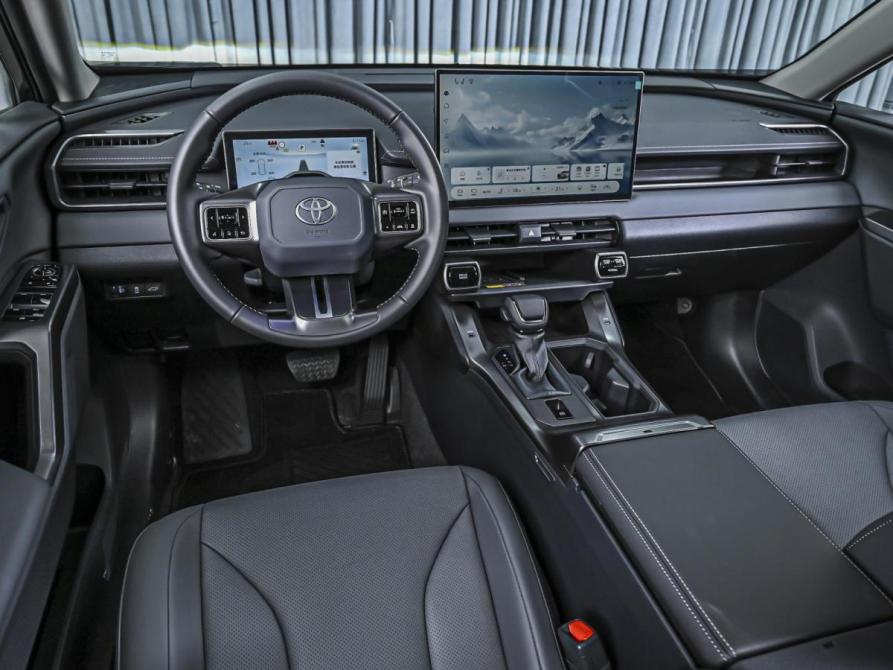 Toyota RAV4 VI (XA60) Ставрополь  - изображение 6