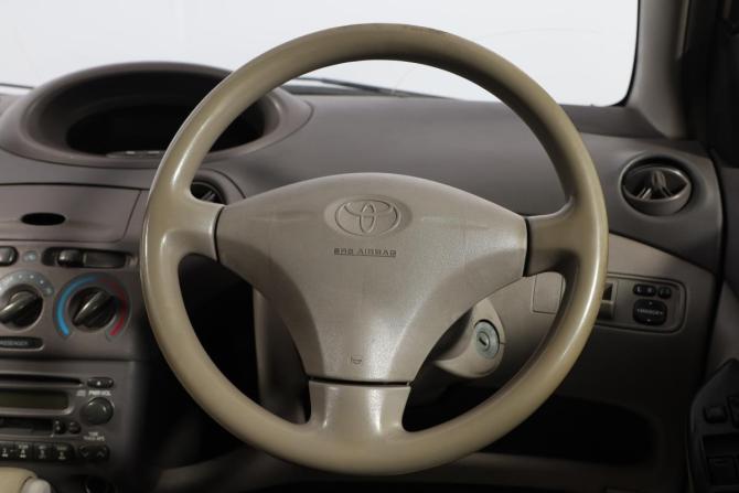 Toyota Platz с пробегом 2002 года, цена 249 000 рублей, 238000 км, седан, Автокод Объявления