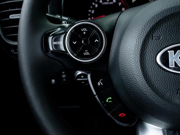 Kia Soul II Рестайлинг с пробегом 2017 года, цена 1 620 000 рублей, 157132 км, хэтчбек, Автокод Объявления