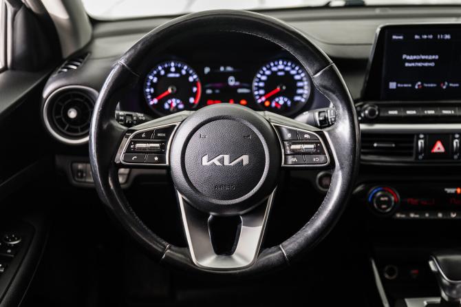 Kia Cerato IV Рестайлинг с пробегом 2021 года, цена 2 280 000 рублей, 89443 км, седан, Автокод Объявления