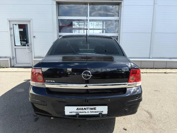 Opel Astra H Рестайлинг с пробегом 2011 года, цена 550 000 рублей, 222000 км, седан, Автокод Объявления