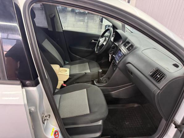 Volkswagen Polo V с пробегом 2012 года, цена 697 000 рублей, 131294 км, седан, Автокод Объявления