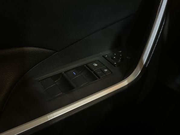 Toyota RAV4 V (XA50) с пробегом 2020 года, цена 2 849 990 рублей, 112845 км, внедорожник, Автокод Объявления