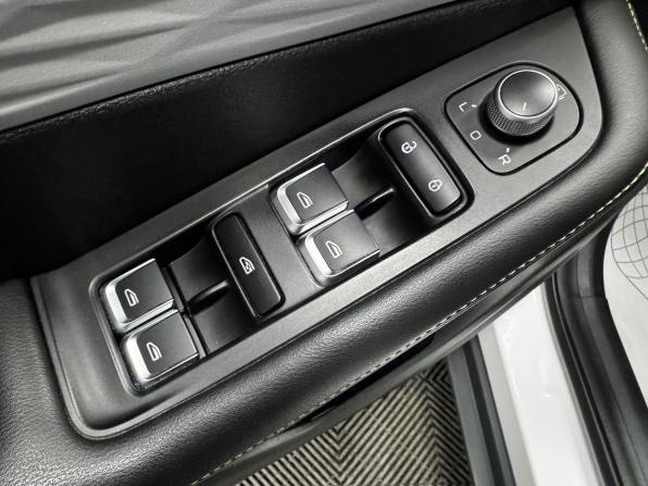 Geely Binyue Cool с пробегом 2023 года, цена 2 100 000 рублей, 63029 км, внедорожник, Автокод Объявления