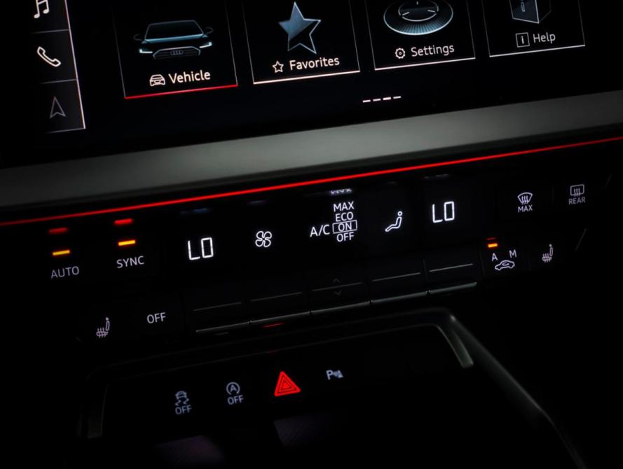 Audi A3 IV (8Y) Москва  - изображение 14