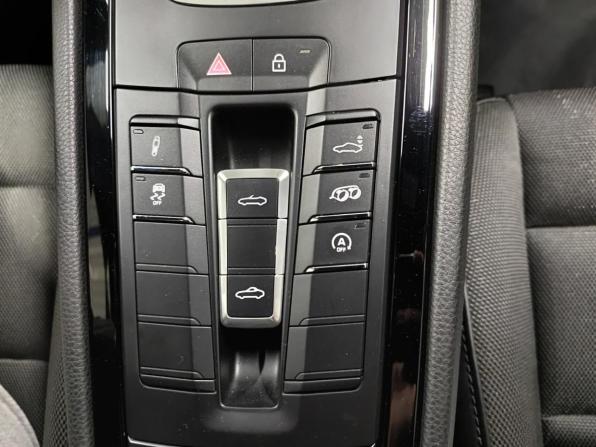 Porsche Boxster IV 718 (982) с пробегом 2019 года, цена 7 500 000 рублей, 29762 км, кабриолет, Автокод Объявления