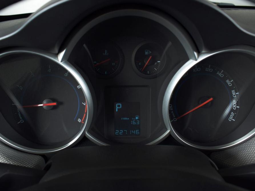 Chevrolet Cruze I Рестайлинг Кемерово  - изображение 9