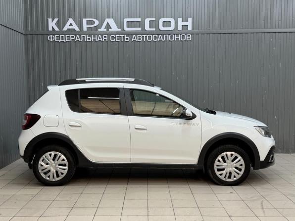 Renault Sandero II Рестайлинг с пробегом 2019 года, цена 930 000 рублей, 168636 км, хэтчбек, Автокод Объявления