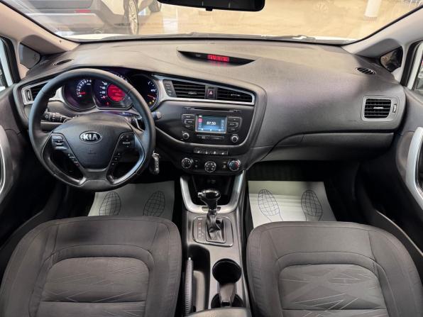 Kia Ceed II Рестайлинг с пробегом 2016 года, цена 1 350 000 рублей, 133000 км, хэтчбек, Автокод Объявления
