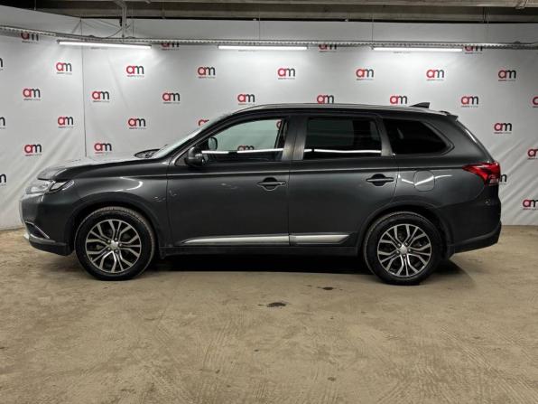 Mitsubishi Outlander III Рестайлинг 2 с пробегом 2018 года, цена 1 749 000 рублей, 210000 км, внедорожник, Автокод Объявления
