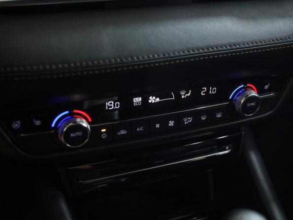 Mazda 6 III (GJ) Рестайлинг 2 с пробегом 2019 года, цена 2 349 000 рублей, 113635 км, седан, Автокод Объявления