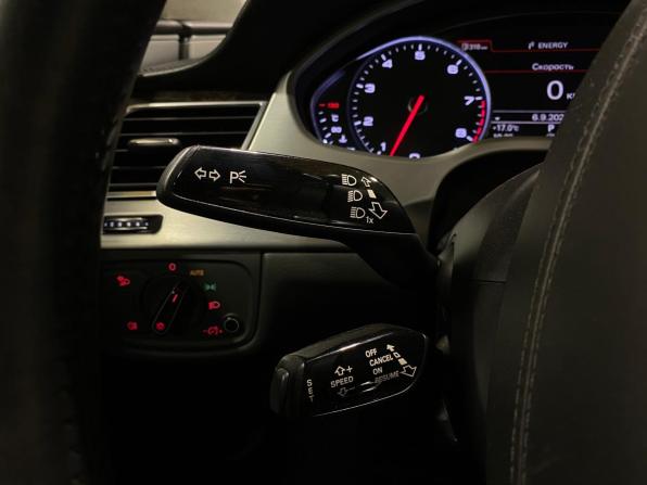 Audi A8 III (D4) Рестайлинг с пробегом 2015 года, цена 2 900 000 рублей, 139957 км, седан, Автокод Объявления