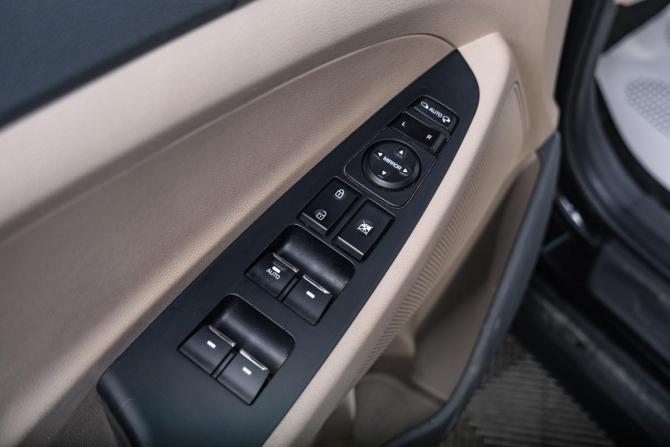 Hyundai Tucson III с пробегом 2016 года, цена 2 479 000 рублей, 175000 км, внедорожник, Автокод Объявления