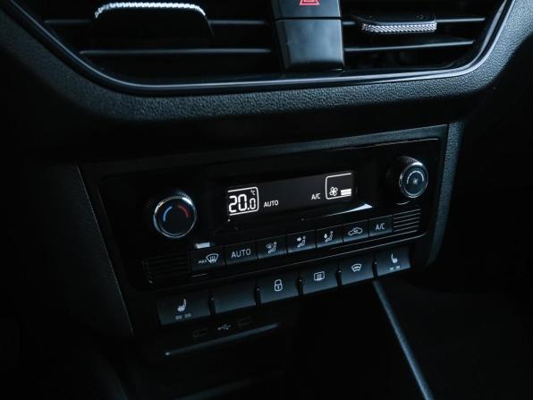 Volkswagen Polo VI с пробегом 2021 года, цена 1 660 000 рублей, 86174 км, лифтбек, Автокод Объявления
