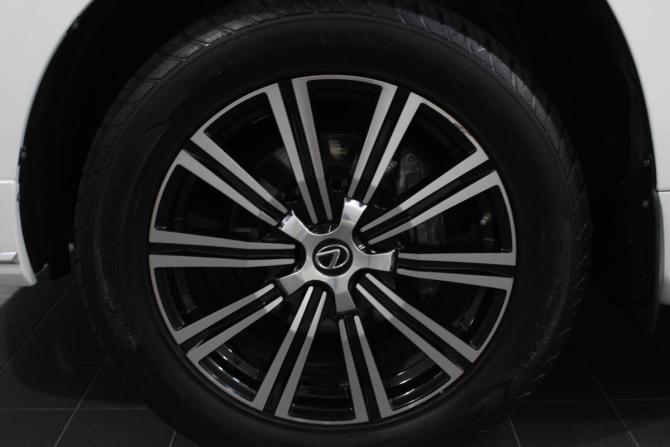 Lexus LX III с пробегом 2011 года, цена 4 900 000 рублей, 96700 км, внедорожник, Автокод Объявления