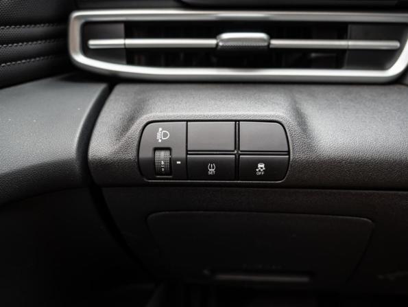 Hyundai Elantra VII (CN7) Рестайлинг с пробегом 2023 года, цена 2 059 000 рублей, 45957 км, седан, Автокод Объявления