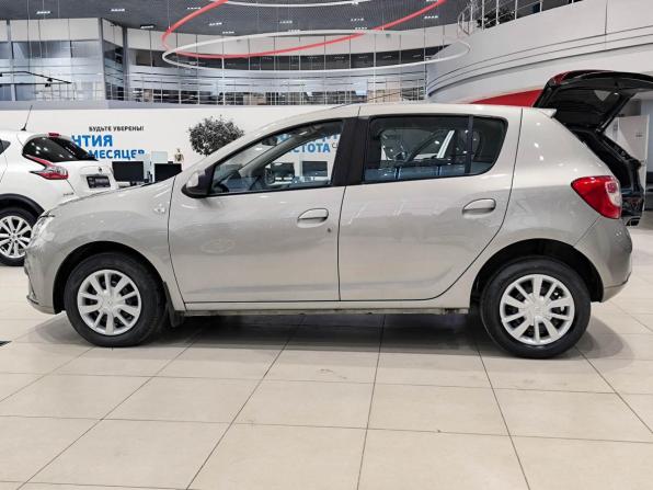 Renault Sandero II Рестайлинг с пробегом 2020 года, цена 1 000 000 рублей, 69000 км, хэтчбек, Автокод Объявления
