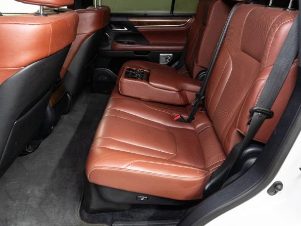 Lexus LX III Рестайлинг 2 с пробегом 2018 года, цена 6 300 000 рублей, 268769 км, внедорожник, Автокод Объявления