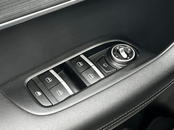 Chery Tiggo 7 Pro Plug-in Hybrid с пробегом 2023 года, цена 2 099 000 рублей, 62453 км, внедорожник, Автокод Объявления