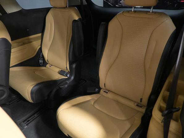 Kia Carnival IV с пробегом 2021 года, цена 4 060 000 рублей, 66000 км, минивэн, Автокод Объявления
