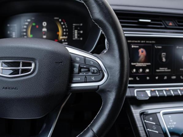 Geely Atlas Pro с пробегом 2022 года, цена 1 970 000 рублей, 57880 км, внедорожник, Автокод Объявления