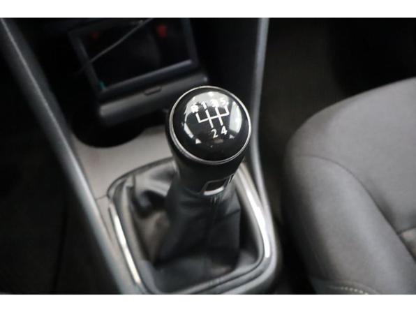 Volkswagen Polo V Рестайлинг с пробегом 2017 года, цена 1 360 000 рублей, 47959 км, седан, Автокод Объявления