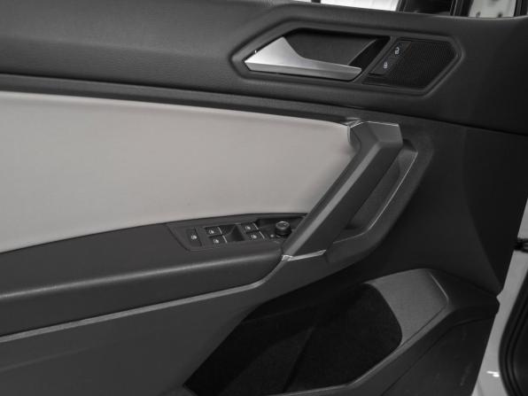 Volkswagen Tiguan II с пробегом 2020 года, цена 3 200 000 рублей, 132125 км, внедорожник, Автокод Объявления