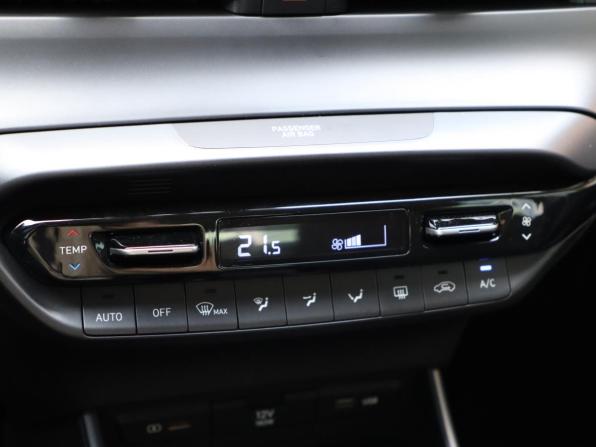 Hyundai Bayon I с пробегом 2022 года, цена 1 850 000 рублей, 24000 км, внедорожник, Автокод Объявления