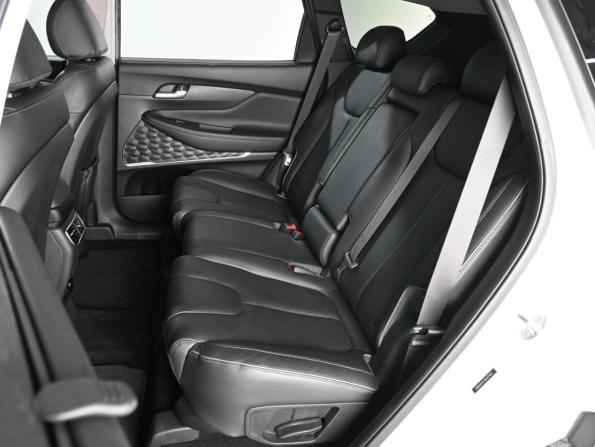 Hyundai Santa Fe IV Рестайлинг с пробегом 2021 года, цена 3 679 000 рублей, 44570 км, внедорожник, Автокод Объявления