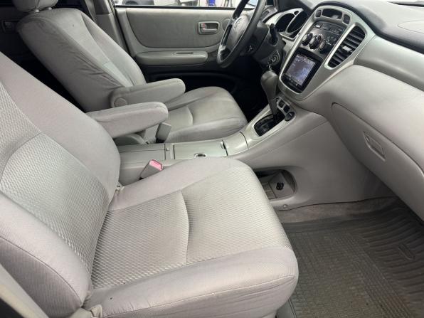 Toyota Highlander I (XU20) Рестайлинг с пробегом 2004 года, цена 980 000 рублей, 317504 км, внедорожник, Автокод Объявления