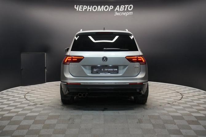 Volkswagen Tiguan II с пробегом 2017 года, цена 2 590 000 рублей, 183840 км, внедорожник, Автокод Объявления