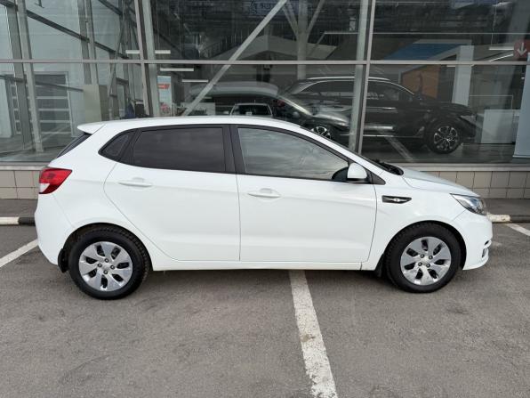 Kia Rio III Рестайлинг с пробегом 2016 года, цена 1 180 000 рублей, 74520 км, хэтчбек, Автокод Объявления