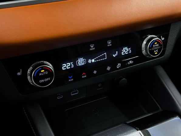 Mitsubishi Outlander IV с пробегом 2023 года, цена 3 575 000 рублей, 53009 км, внедорожник, Автокод Объявления