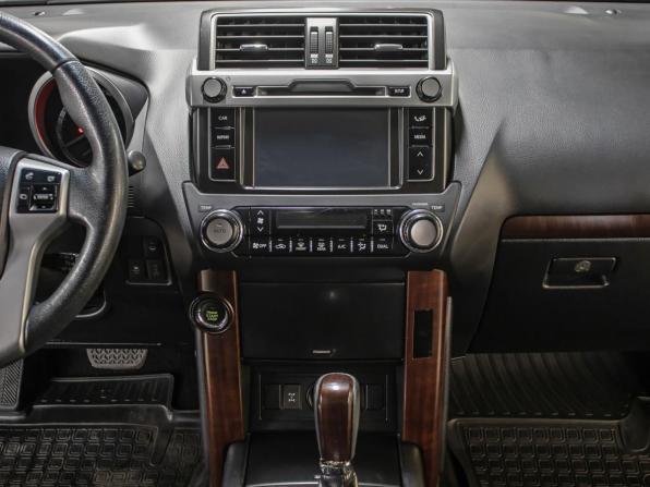 Toyota Land Cruiser Prado 150 Series Рестайлинг 1 с пробегом 2017 года, цена 4 198 000 рублей, 166369 км, внедорожник, Автокод Объявления
