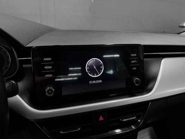 Skoda Rapid II с пробегом 2021 года, цена 1 595 000 рублей, 98979 км, лифтбек, Автокод Объявления