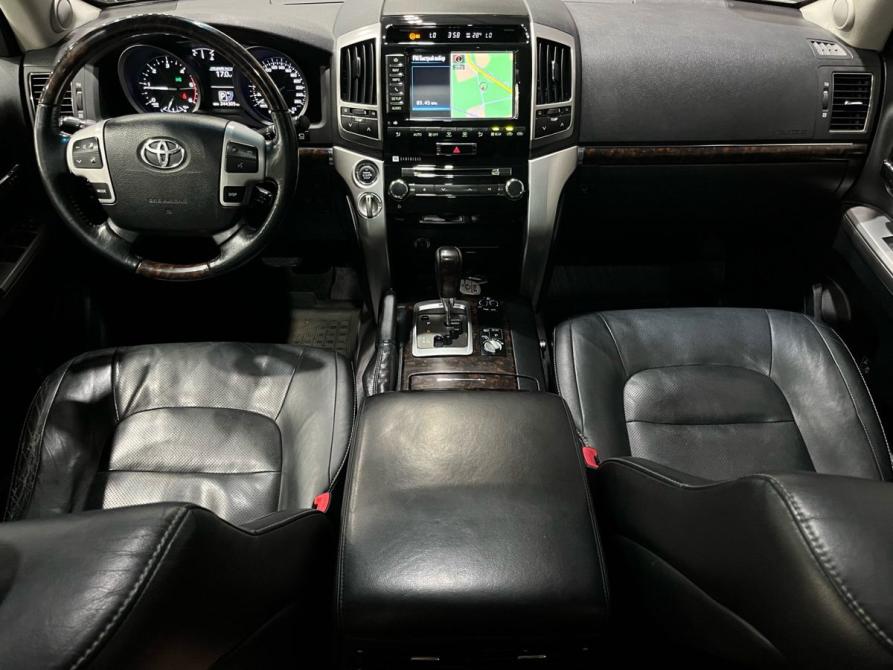 Toyota Land Cruiser 200 Series Рестайлинг 1 Пермь  - изображение 17