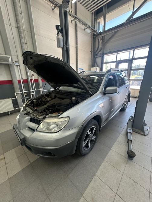 Mitsubishi Outlander I Санкт-Петербург  - изображение 2