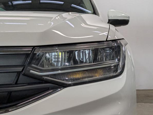 Volkswagen Tiguan II Рестайлинг с пробегом 2021 года, цена 3 150 000 рублей, 52829 км, внедорожник, Автокод Объявления