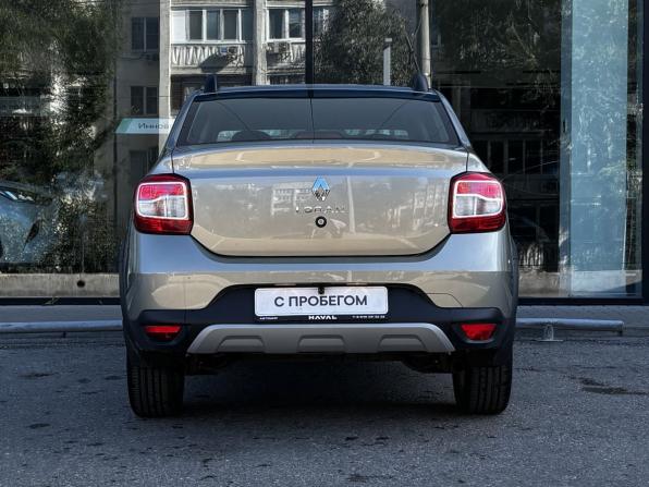 Renault Logan II Рестайлинг с пробегом 2022 года, цена 1 407 000 рублей, 22786 км, седан, Автокод Объявления