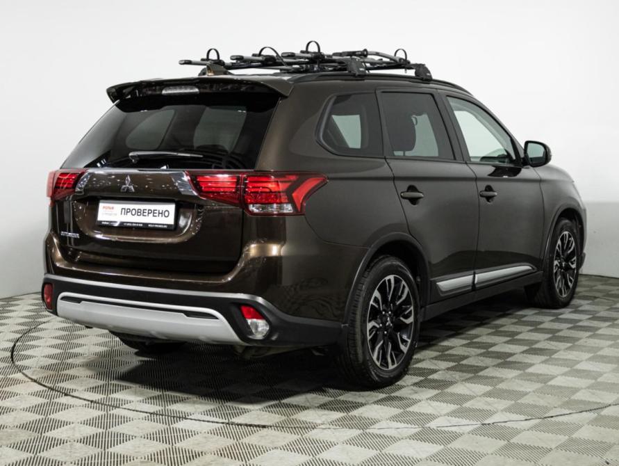 Mitsubishi Outlander III Рестайлинг 3 Санкт-Петербург  - изображение 6