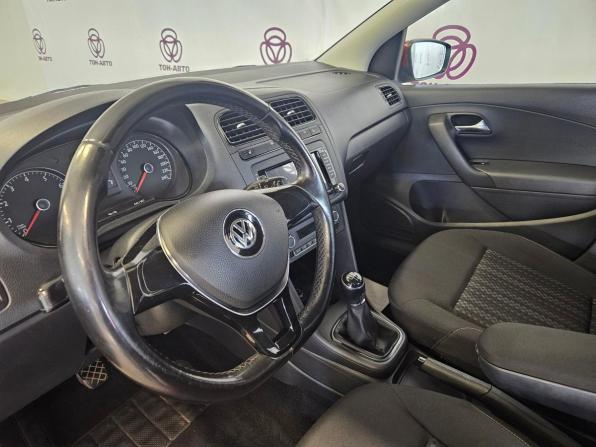 Volkswagen Polo V Рестайлинг с пробегом 2016 года, цена 893 000 рублей, 175990 км, седан, Автокод Объявления