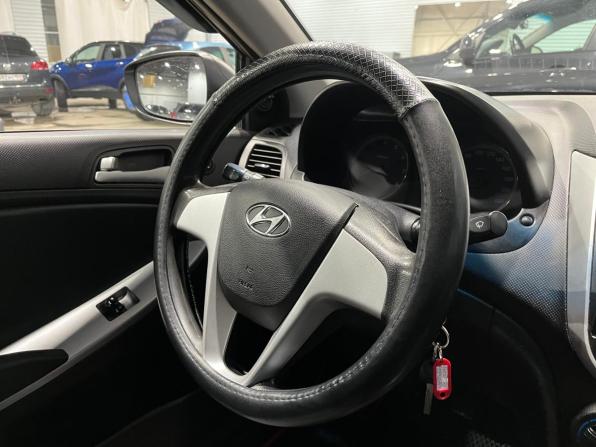 Hyundai Solaris I с пробегом 2014 года, цена 649 000 рублей, 191407 км, седан, Автокод Объявления