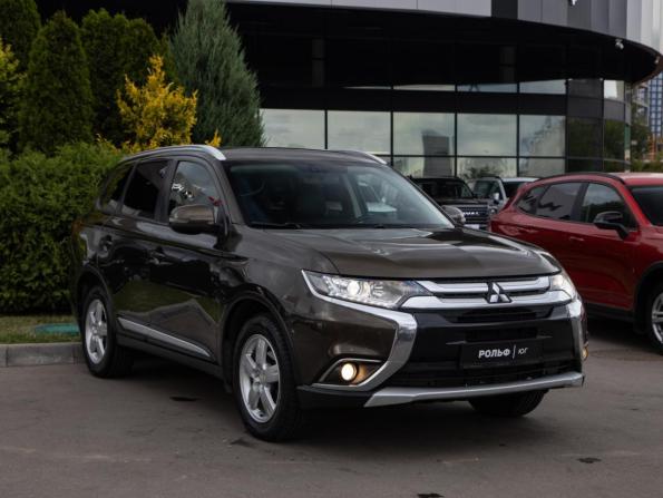 Mitsubishi Outlander III Рестайлинг 2 с пробегом 2015 года, цена 1 423 000 рублей, 229521 км, внедорожник, Автокод Объявления
