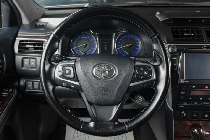 Toyota Camry VII (XV50) Рестайлинг с пробегом 2015 года, цена 2 079 000 рублей, 194000 км, седан, Автокод Объявления