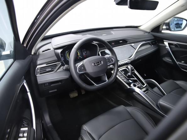 Geely Atlas Pro с пробегом 2023 года, цена 2 290 000 рублей, 32269 км, внедорожник, Автокод Объявления