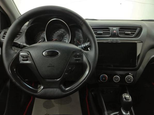 Kia Rio III Рестайлинг с пробегом 2015 года, цена 1 030 000 рублей, 141907 км, хэтчбек, Автокод Объявления