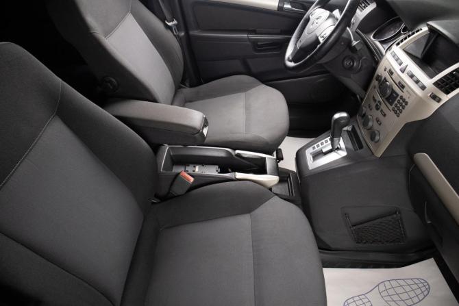 Opel Zafira B Рестайлинг с пробегом 2008 года, цена 799 000 рублей, 198000 км, компактвэн, Автокод Объявления