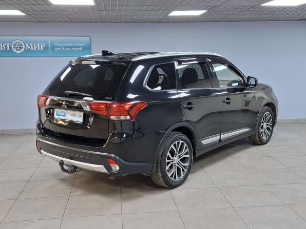 Mitsubishi Outlander III Рестайлинг 2 с пробегом 2017 года, цена 1 799 000 рублей, 196779 км, внедорожник, Автокод Объявления