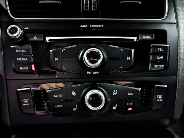 Audi Q5 I (8R) Рестайлинг с пробегом 2015 года, цена 2 835 000 рублей, 61048 км, внедорожник, Автокод Объявления