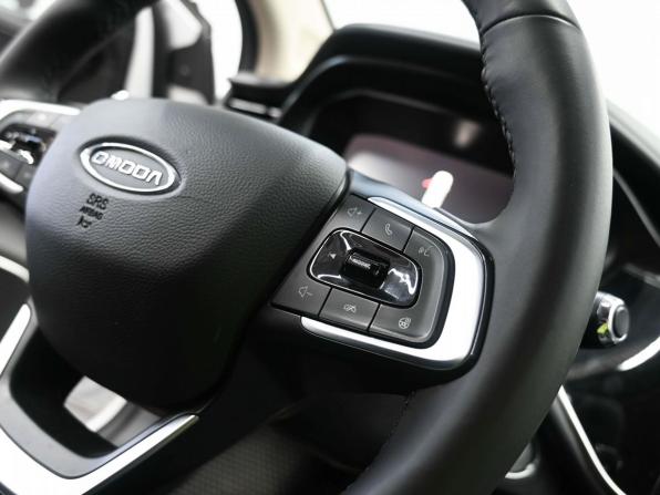 Omoda S5 с пробегом 2023 года, цена 1 499 900 рублей, 58000 км, седан, Автокод Объявления